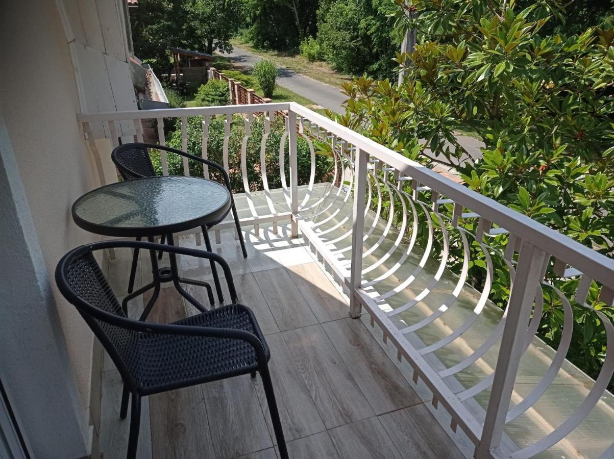 Sommer Ferienhaus Balatonszarszo Exterior foto